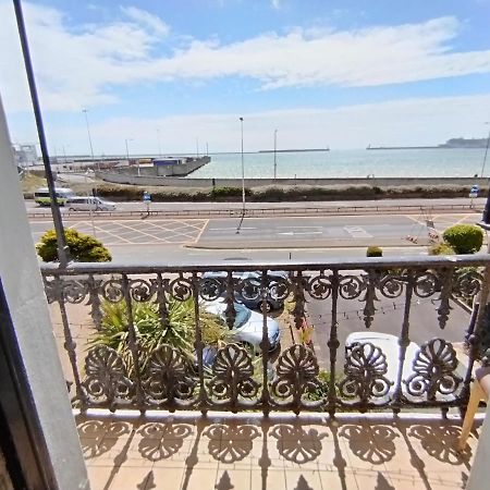 Sea View Studio Flat With Balcony, Parking Διαμέρισμα Ντόβερ Εξωτερικό φωτογραφία